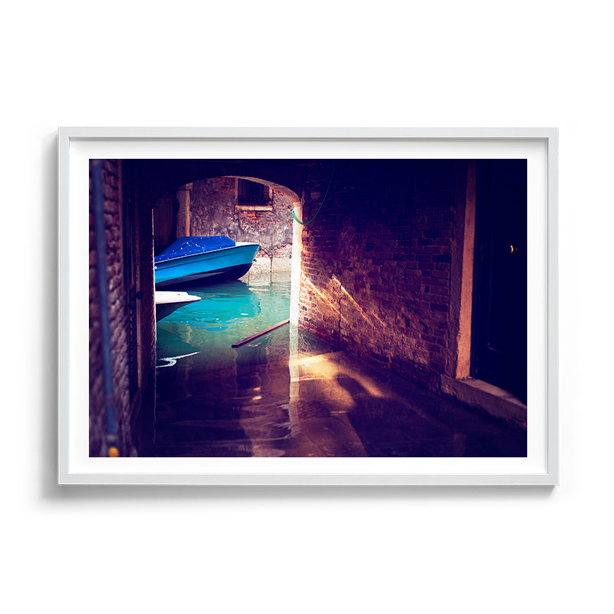 VENICE SHADOWS