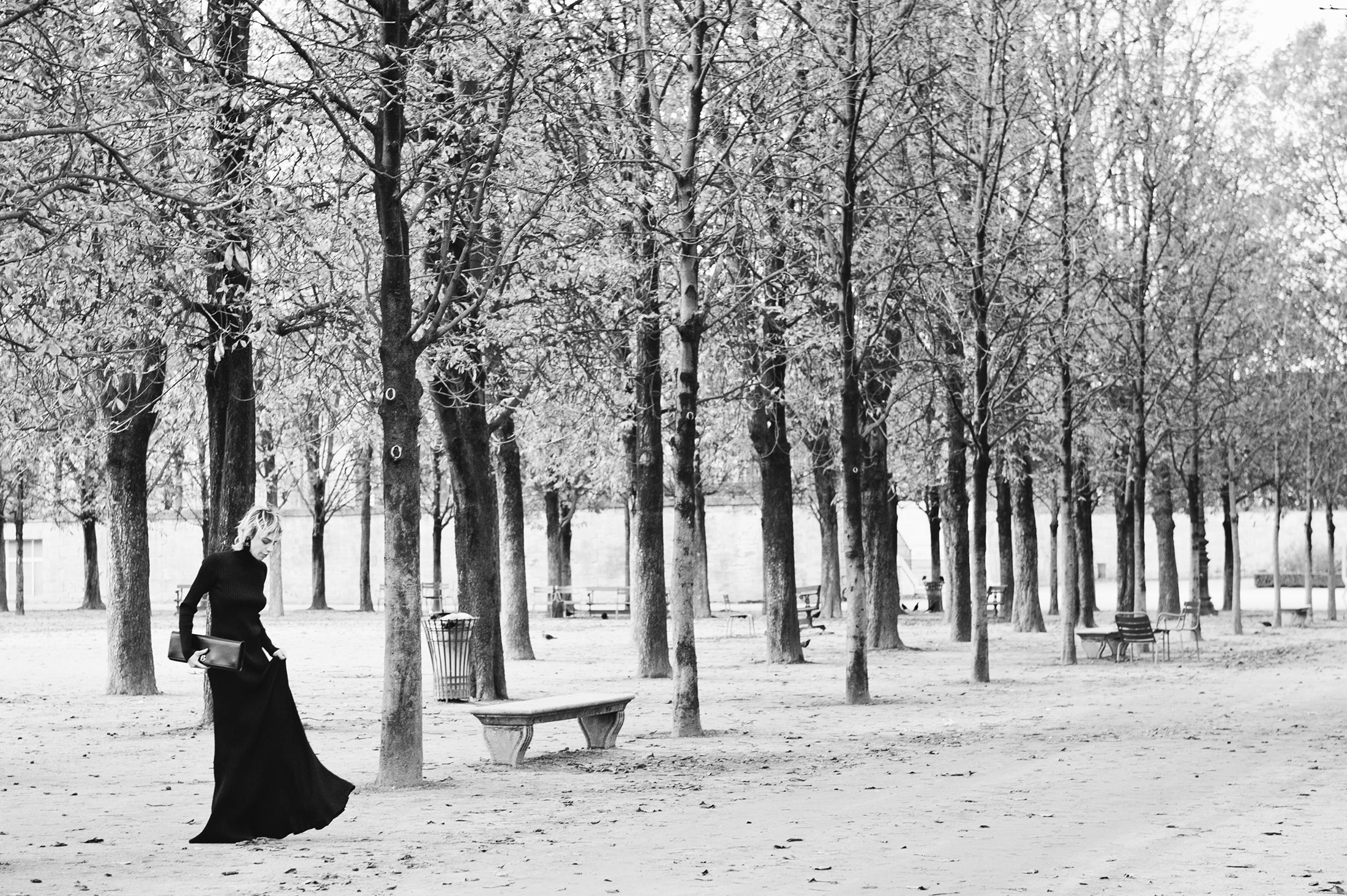 TUILERIES GARDENS DREAMING